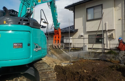 土間基礎解体及び杭撤去工事
